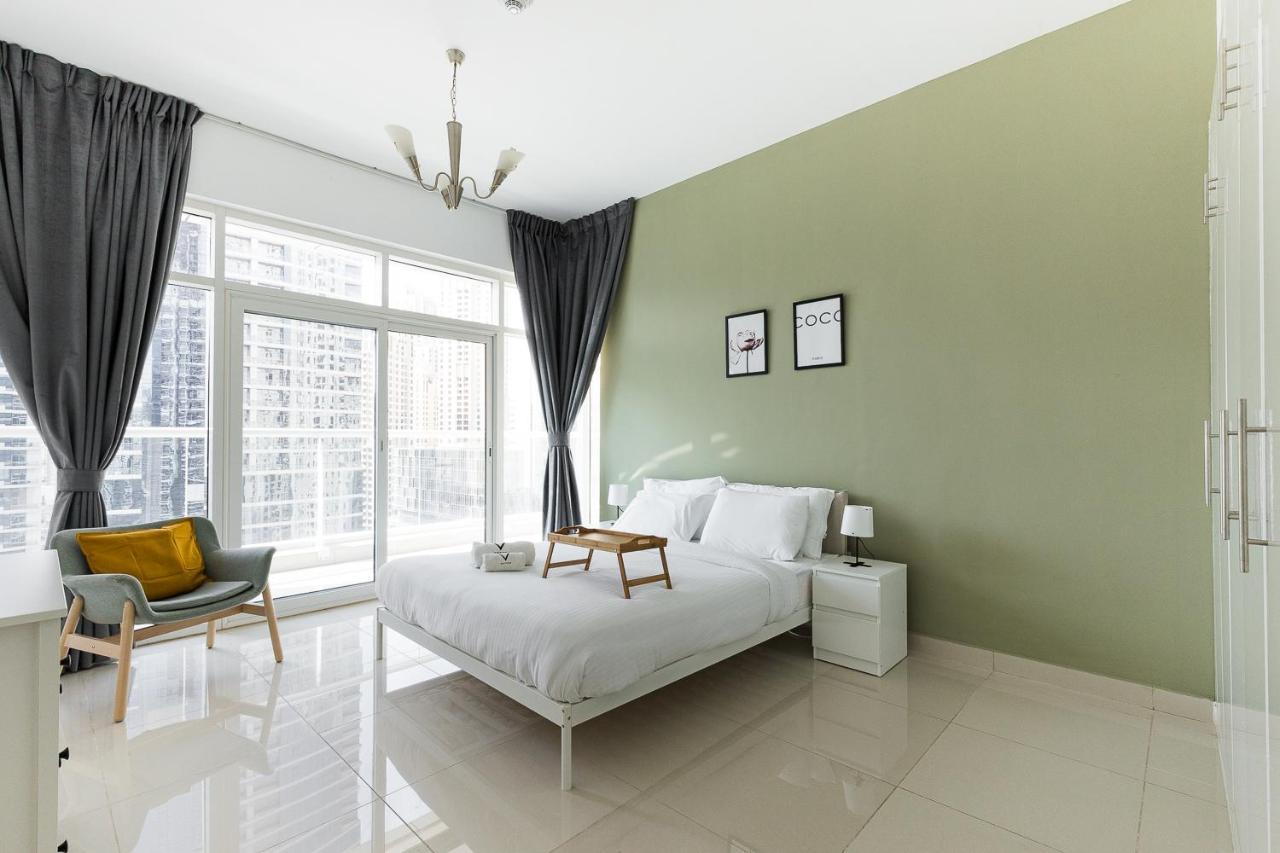Lovely Unit With Marina View Villa ดูไบ ภายนอก รูปภาพ